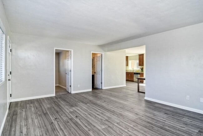 Building Photo - Spacious 5-Bedroom Home on Quiet Cul-de-Sac with Stunning Views