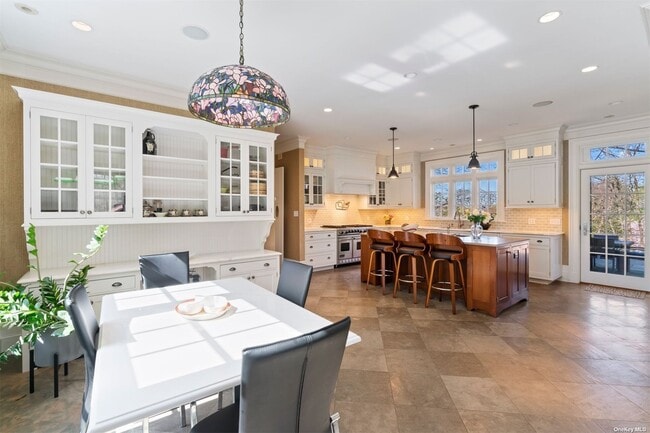 Building Photo - 31 Elm Sea Ln