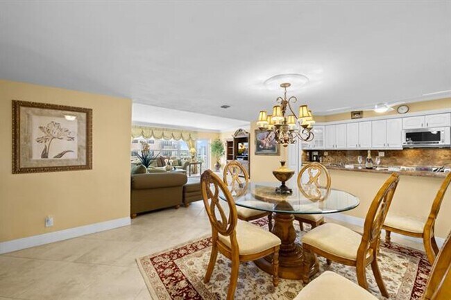 Building Photo - 3850 Galt Ocean Dr