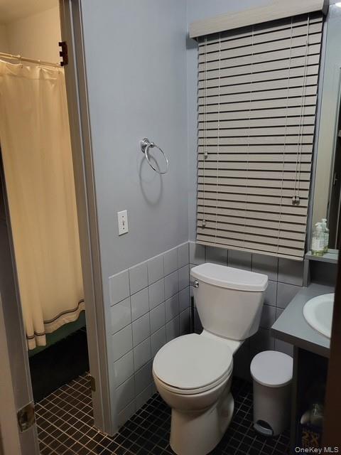 Building Photo - 22 Pine Ct