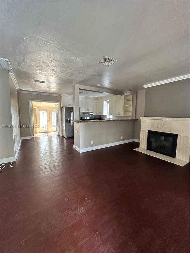 Building Photo - 1628 NE 4th Pl