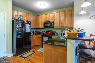 Building Photo - 200 W Elm St