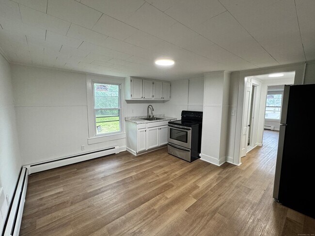 Building Photo - 81 Springdale Ave