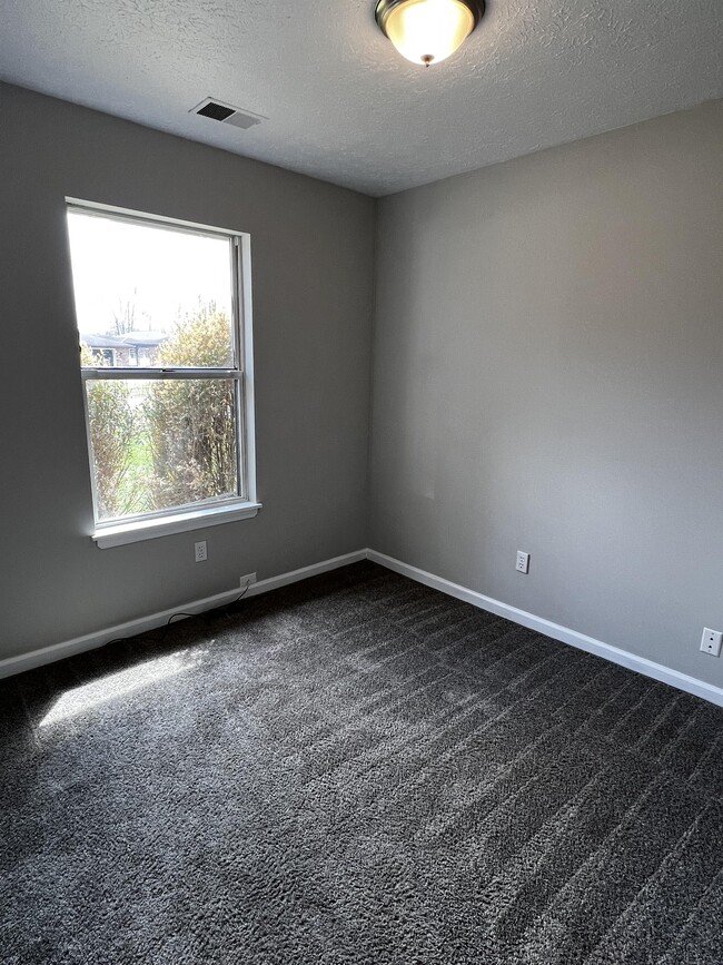 Building Photo - 9408 Pirouette Ave