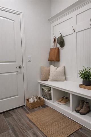 Building Photo - 1604 Sawyer Dr