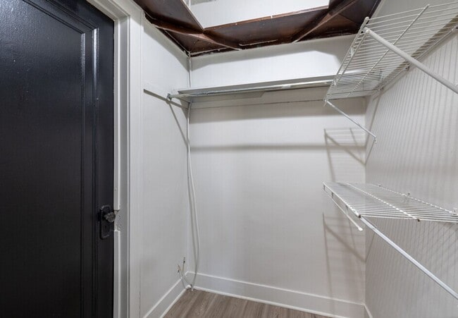 Interior Photo - The Oakwood Manor Apartments