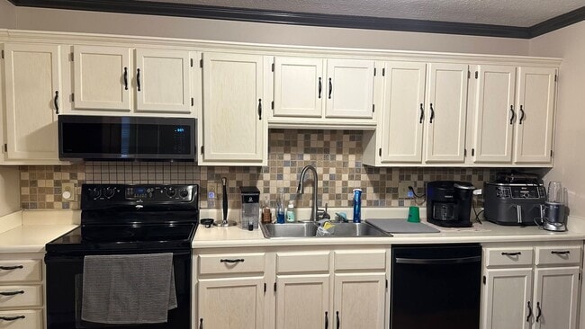 Building Photo - 520 Spillman Dr