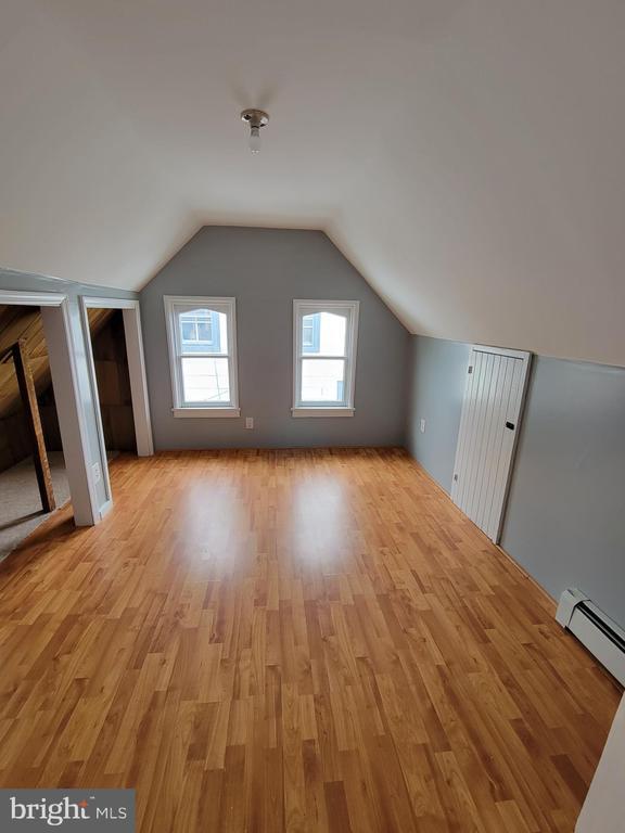 Building Photo - 305 Brower Ave