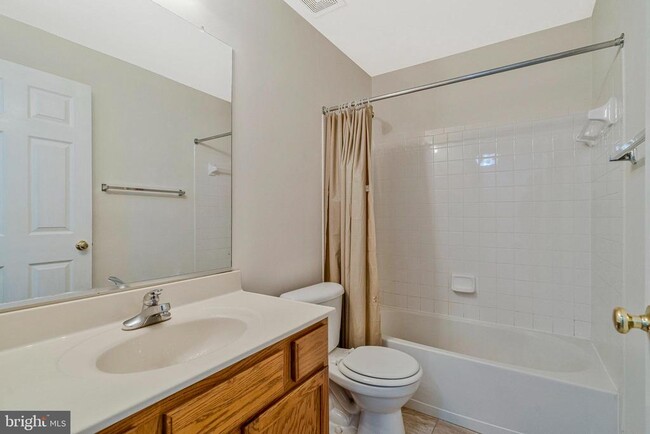 Building Photo - 44208 Navajo Dr
