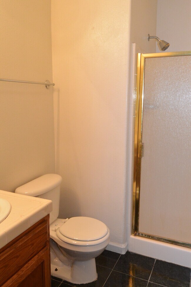 Building Photo - 2222 N Quincy Ct