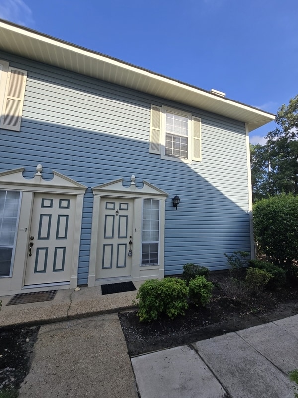 Primary Photo - 329 Ferdinand Cir