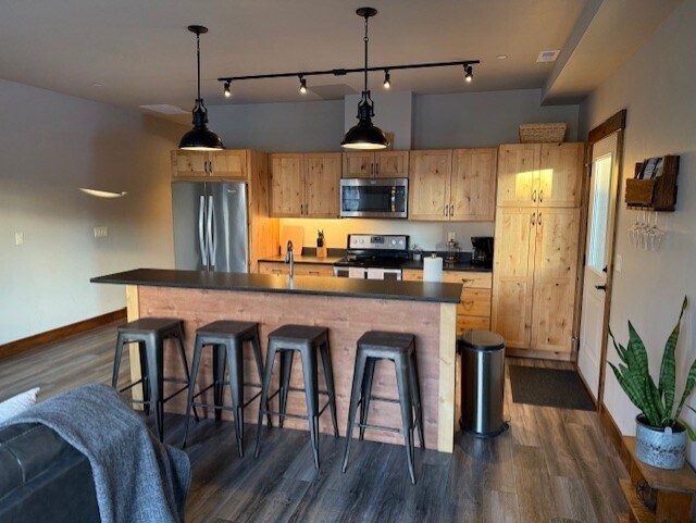 Building Photo - 519 Nucleus Ave