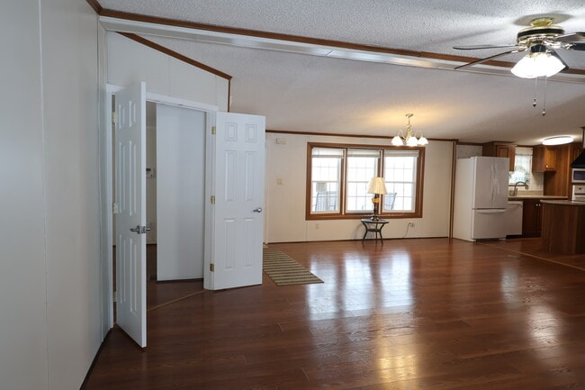 Building Photo - 922 Moss Oak Ct