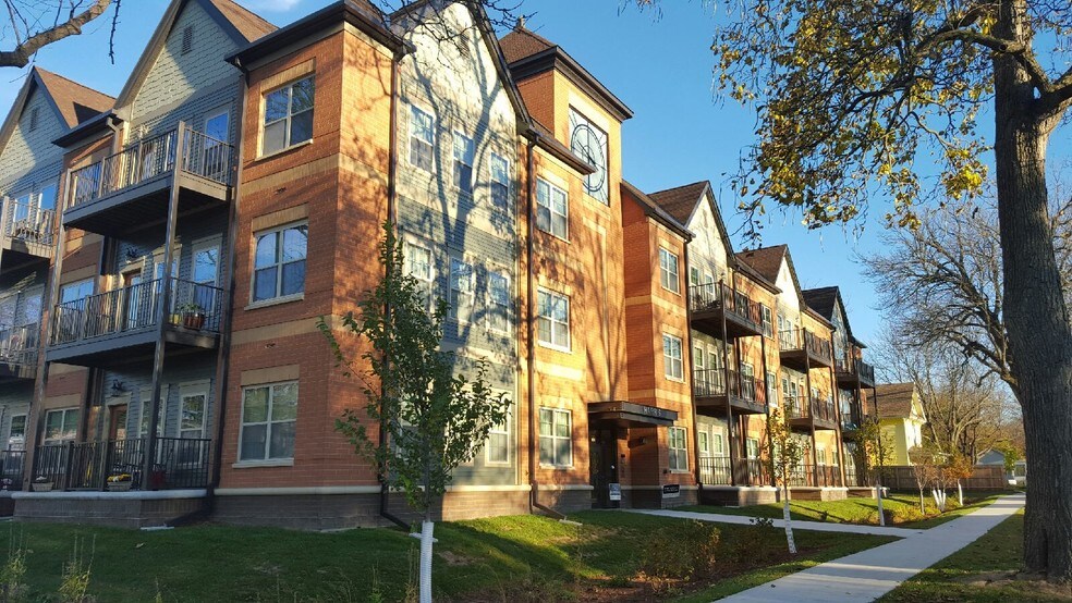 Harris Oak Hill Apartments 906 10th St SE Cedar Rapids IA 52401