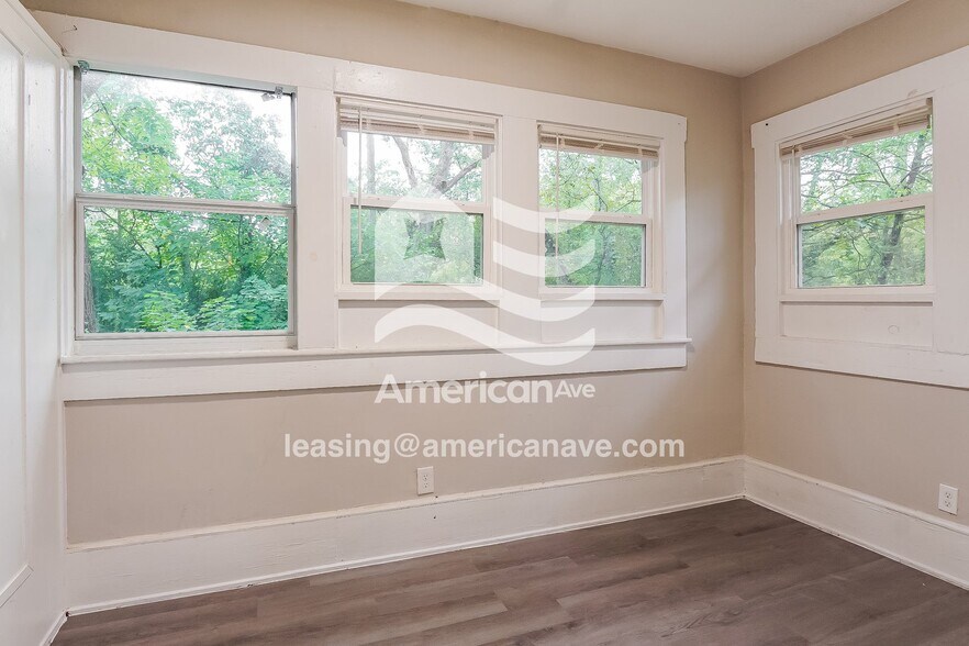 Building Photo - 5412 Ave J