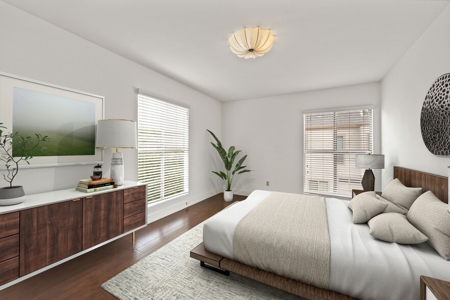 Building Photo - 5323 Coldwater Canyon Ave