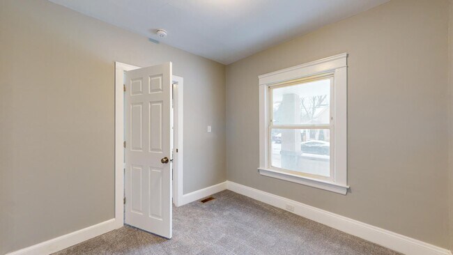 Building Photo - 3465 W.56th