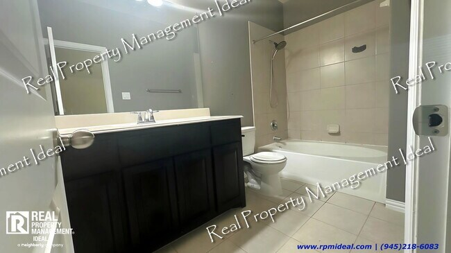 Building Photo - 304 Basil St