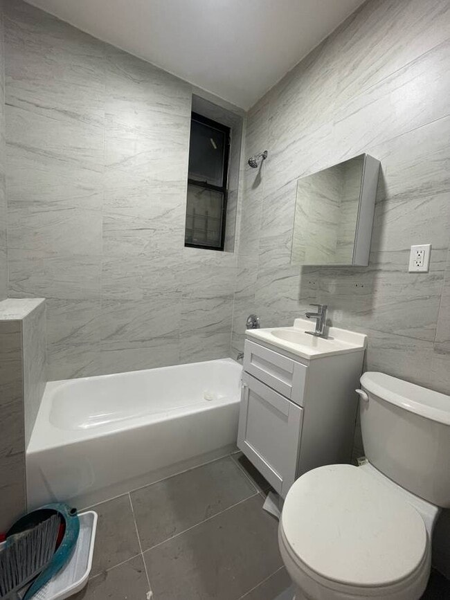 Building Photo - 1802 Bay Ridge Ave