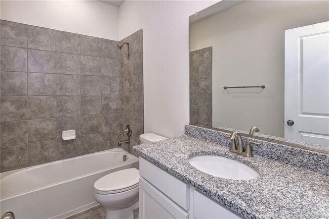 Building Photo - 4090 Isaac Cir