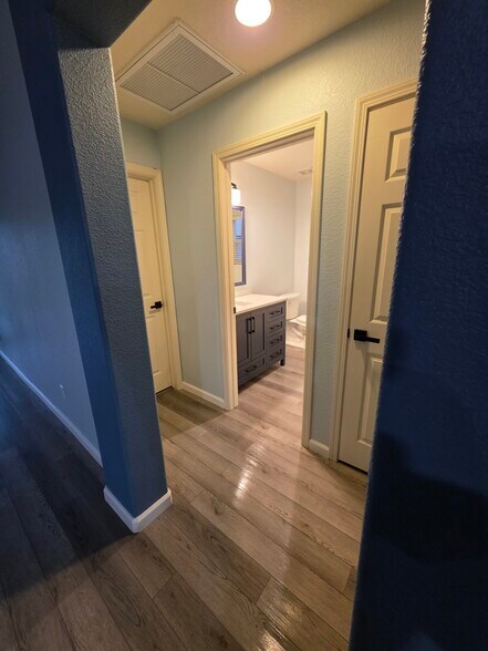 Spare room hallway - 4321 Grafton Cir