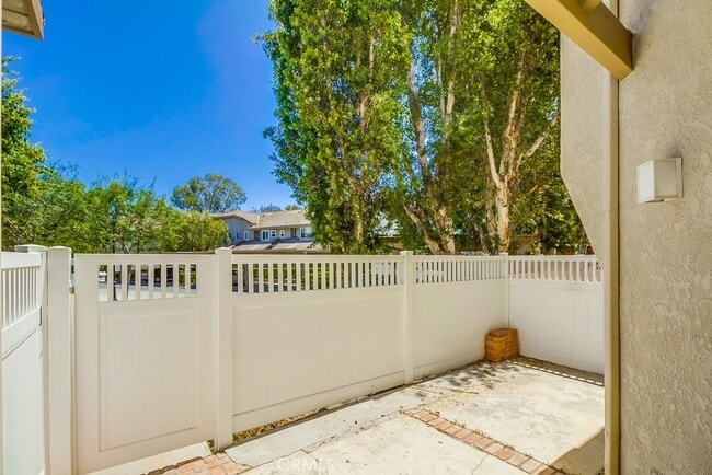 Building Photo - 24351 Marquis Ct