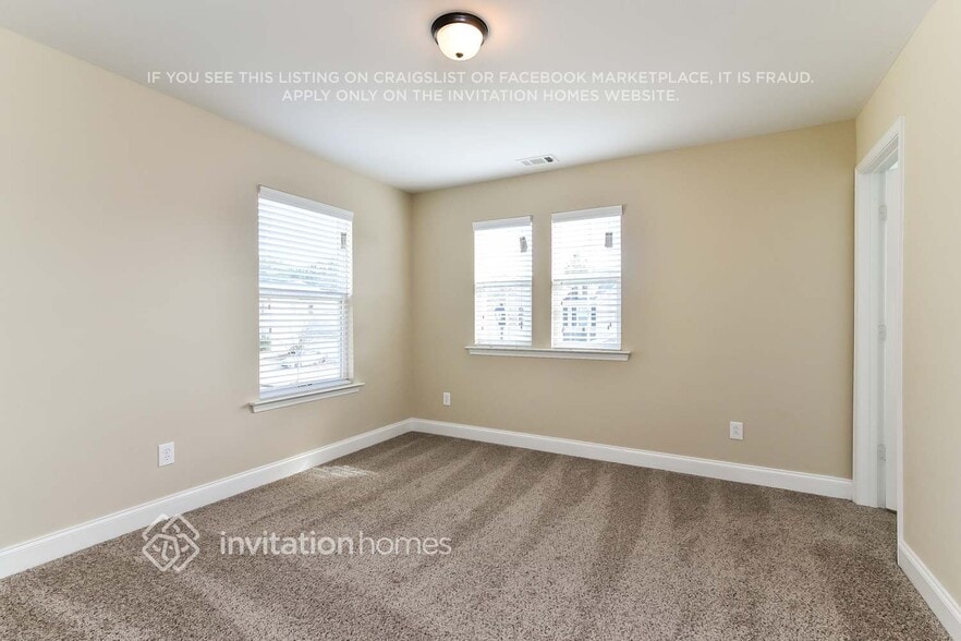 Building Photo - 1243 Sparkling Cove Dr