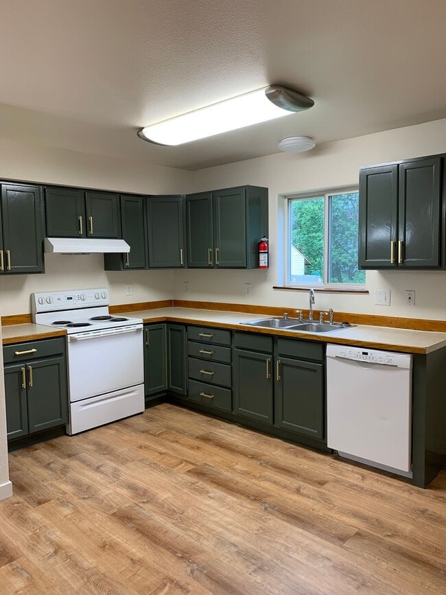 Building Photo - 8160 Williwa Ave