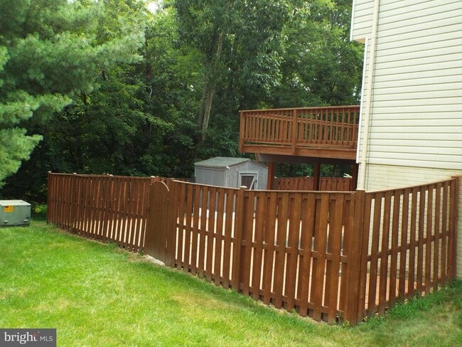 Building Photo - 3656 Woodhaven Ct