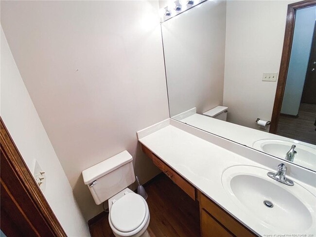 Building Photo - 207 Charmant Rd