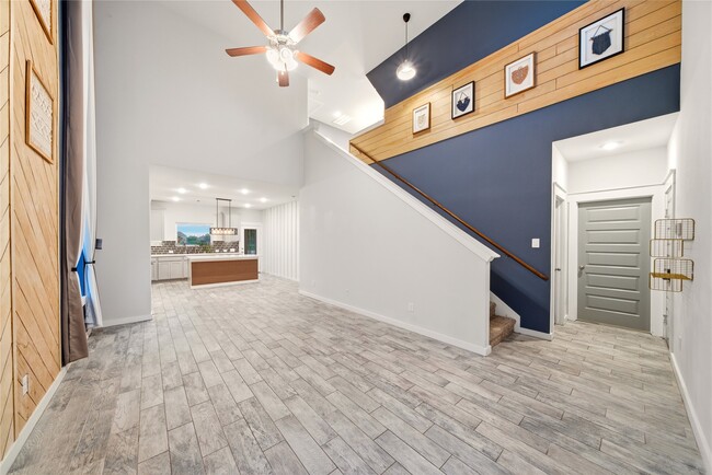 Building Photo - 2705 Bernadino Dr
