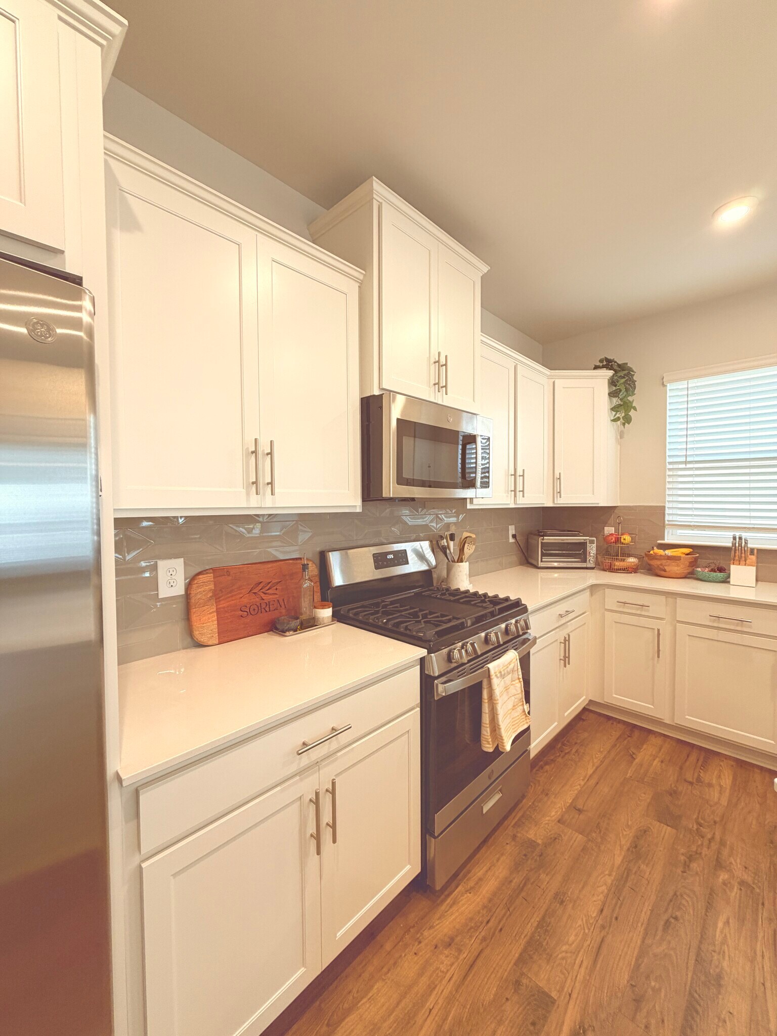 Kitchen - 306 Poinsett Bridge Way