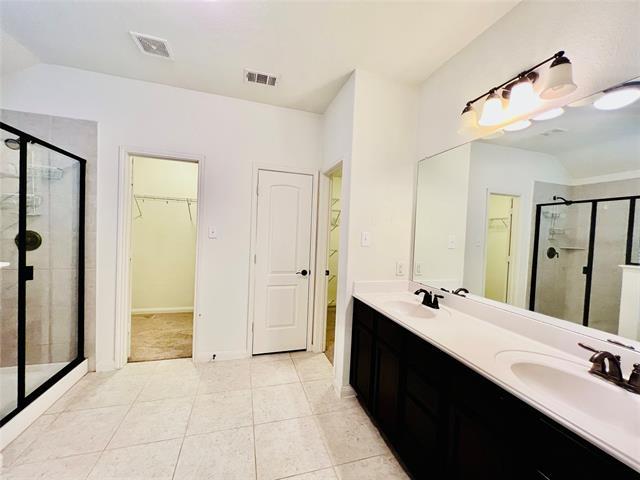 Building Photo - 2421 Fall Leaf Ct