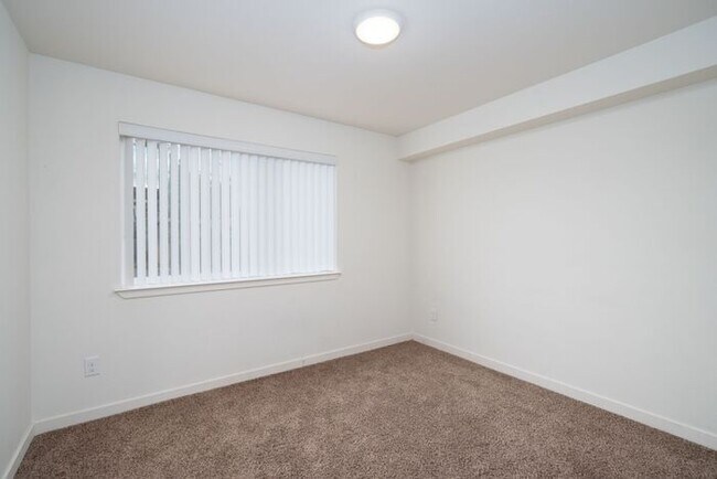Building Photo - Brand New Apartments Central Park Rose! $800 off 1st month rent!!