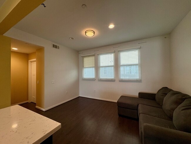 Building Photo - 13218 Shaw Ln