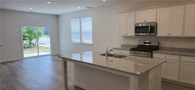 Building Photo - 2801 Habibi Ct