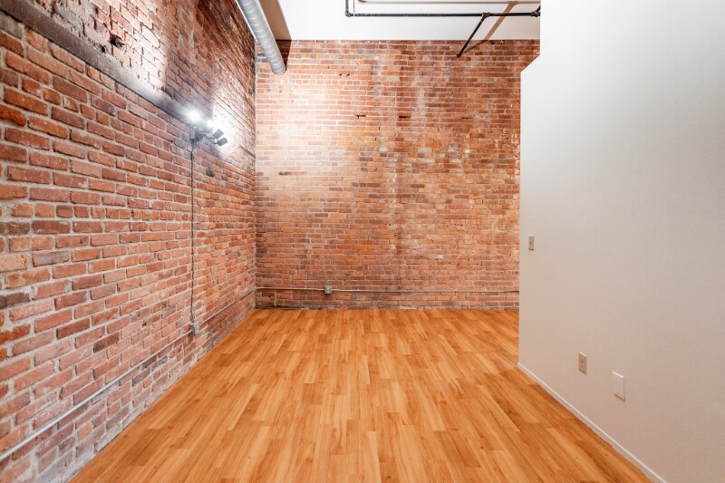 Building Photo - 6200 2nd Ave