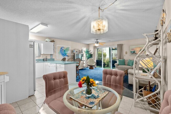 Building Photo - First Floor Seasonal Rental Available December 1, 2025-June 30, 2026-Golf Colony 40S