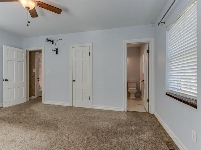 Building Photo - 2933 Cummings Dr