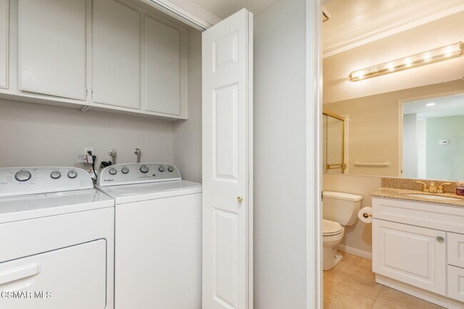 Building Photo - 1047 Windmill Ln