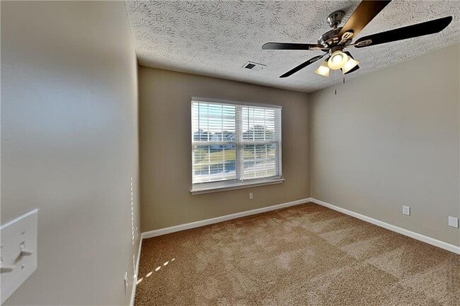 Building Photo - 120 Crestworth Pl