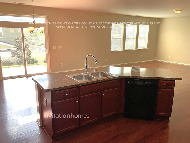 Building Photo - 5514 Black Maple Dr