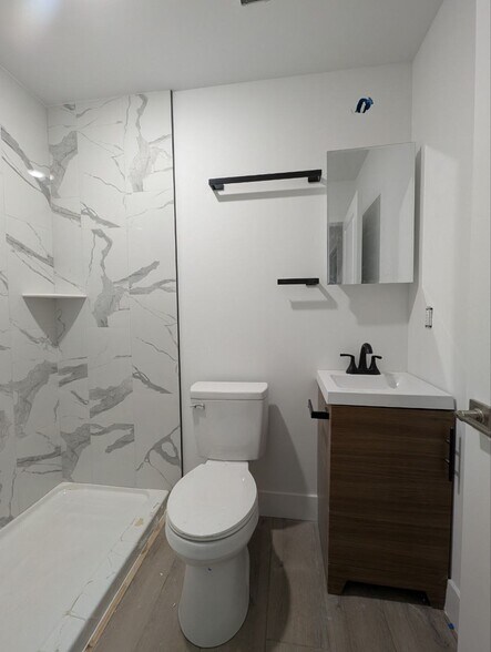 Building Photo - 3900 Aspen St