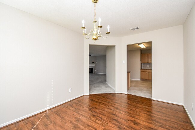 Building Photo - 5011 Ivy Fair Way