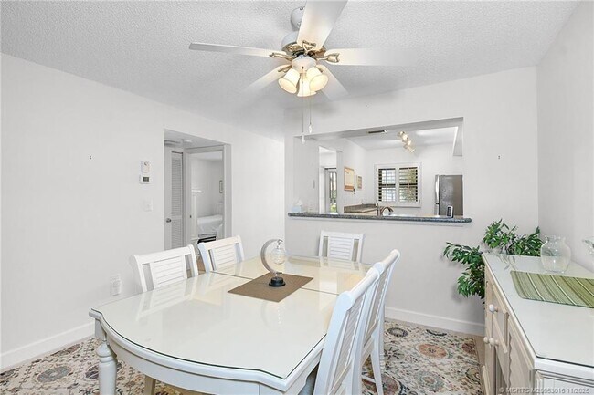 Building Photo - 7410 S Ocean Dr