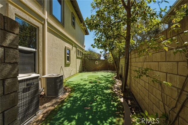 Building Photo - 27672 Daisyfield Dr