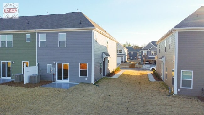 Building Photo - 789 Earhart St NW