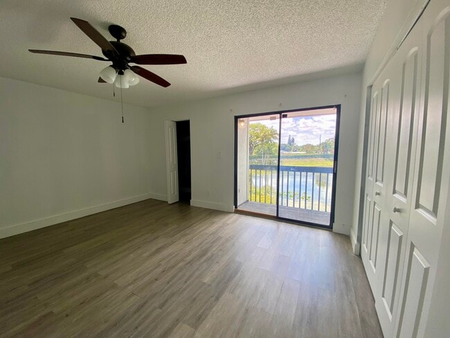 Building Photo - 4104 Inlet Cir