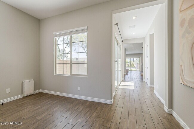 Building Photo - 3310 E Los Gatos Dr