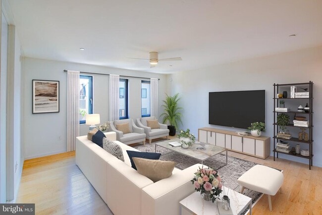 Building Photo - 152 W Laurel St